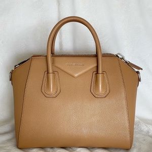 Authentic Givenchy Antigona Bag *PRISTINE CONDITION*
